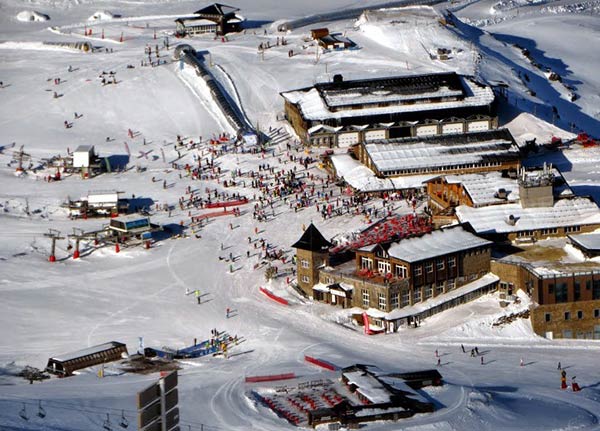 Borreguiles es zona para esquiadores de la estación de esquí Sierra Nevada