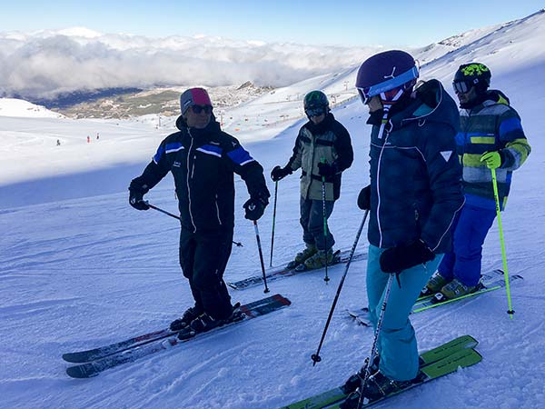 Consideraciones importantes antes de aprender a esquiar en Sierra Nevada