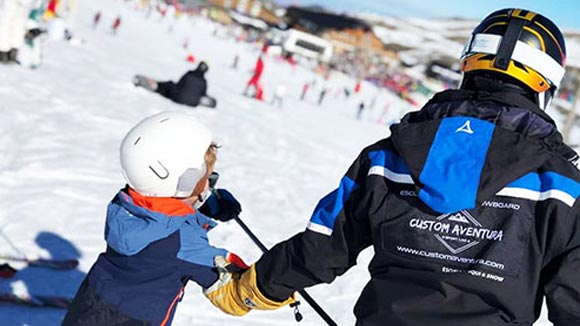 Clases de esquí para niños en Sierra Nevada