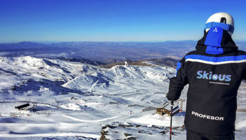 Profesores de la escuela de esquí Custom Aventura Sierra Nevada